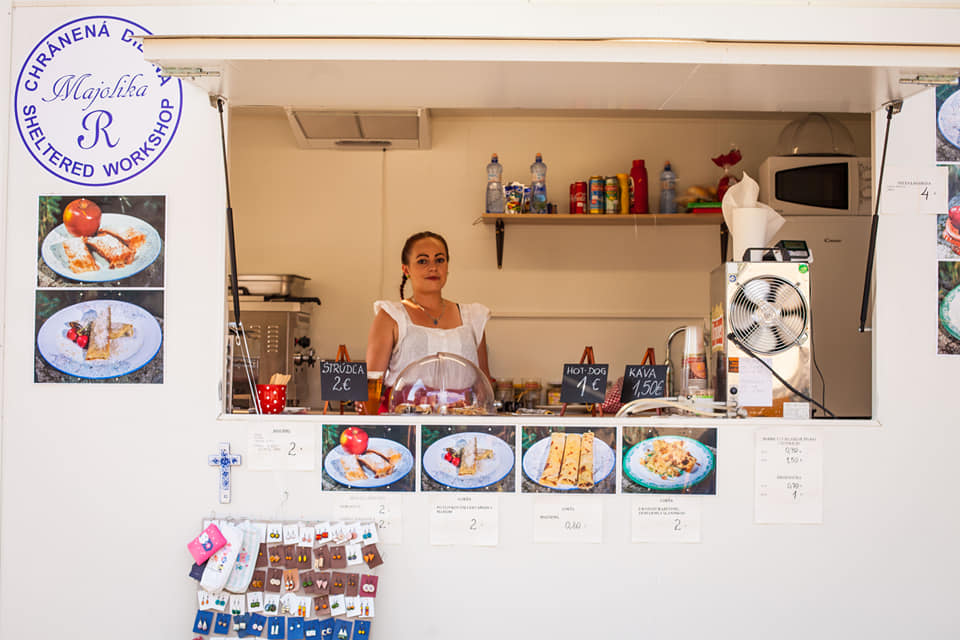 Gastronómia Majolika R